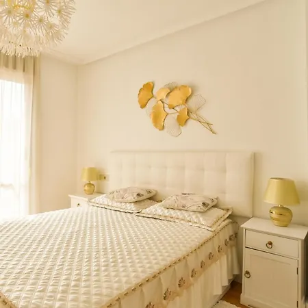 Apartment Atico Con 2 Garaje Y Piscina Torrevieja